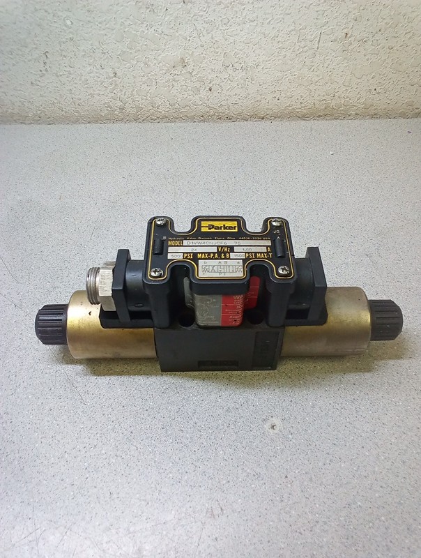 Parker Hydraulic Control Valve D1VW4CNJCF6 75