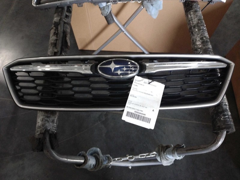 2018 Subaru Impreza Grille OEM Red 4DR SW Used 91122FL00A 91122FL00B