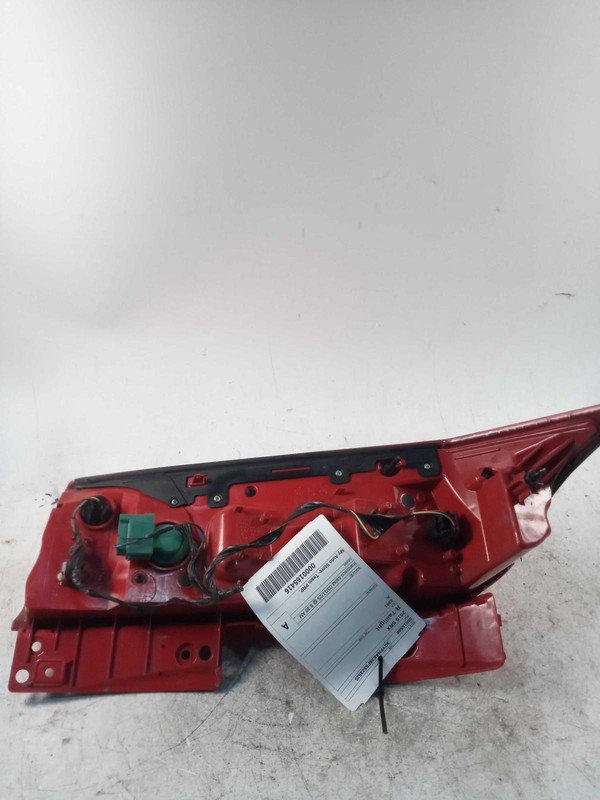 2015 Cadillac SRX Right Tail Light Assembly White OEM Used 81000 Miles