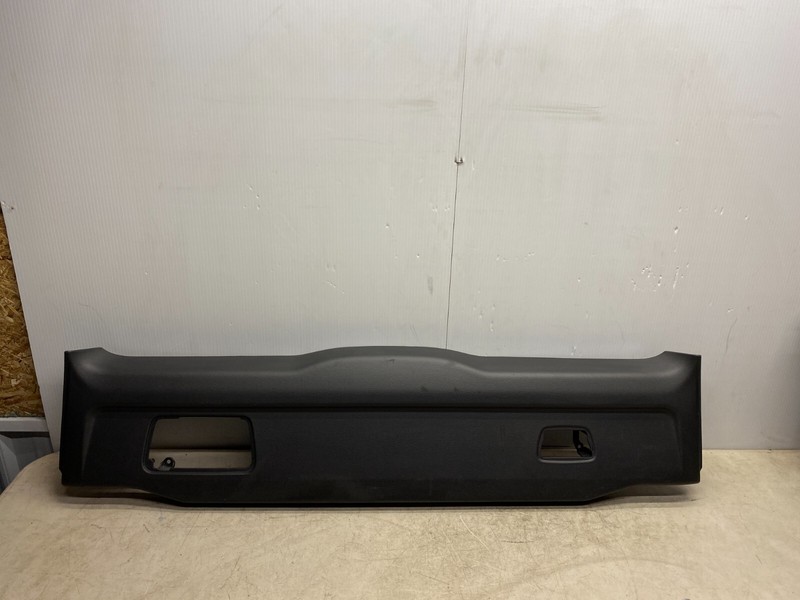 2003-2006 VOLVO XC90 REAR HATCH LIFTGATE INTERIOR TRIM PANEL COVER BLACK OEM
