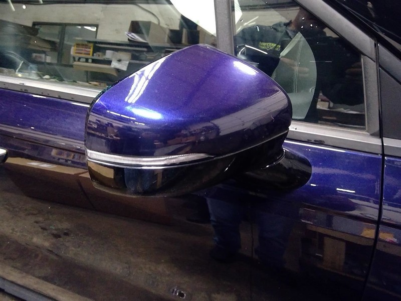 Passenger Side View Mirror Heated Manual Folding Fits 22 CARNIVAL 1758594