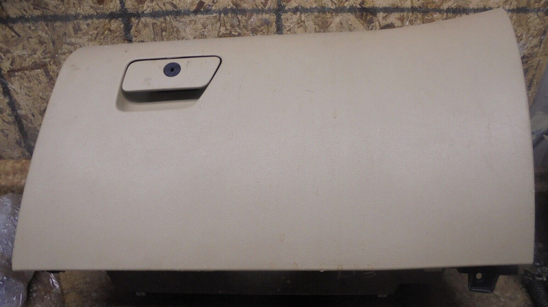 2016 Ford Fusion 1.5L 1.5 L Glove Box Compartment Lid Cover Storage Jockey Dash