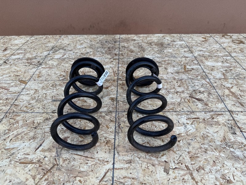 FORD MUSTANG GT 2024-2026 OEM REAR LEFT AND RIGHT COIL SPRINGS SPRING PAIR