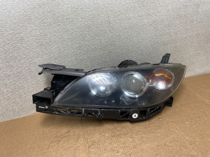 2004 to 2009 Mazda 3 Sedan Left Driver LH Side Halogen Headlight Oem AA1641 DW