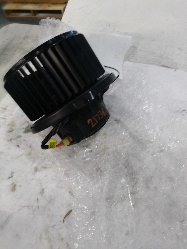 2017 Hyundai Tucson HVAC Blower Motor OEM 971132P000 Grey 91K Miles