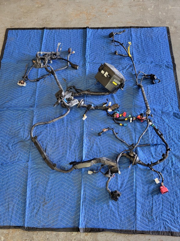 Used Oem Kia Engine Wiring Harness for 2018-2021 Stinger 3.3L AWD