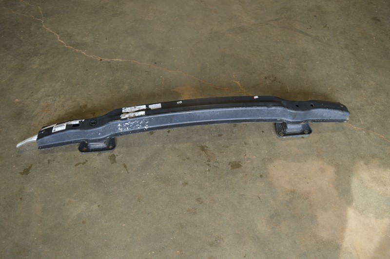 06 BMW BMW 330I 328I REAR BUMPER REINFORCEMENT REBAR OEM