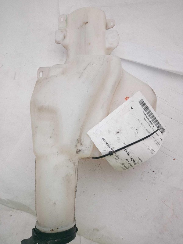 Used Washer Fluid Reservoir fits: 2017 Cadillac Xt5Grade B