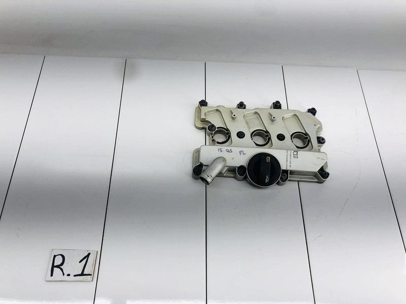 13-17 AUDI Q5 3.0L V6 GAS ENGINE MOTOR LEFT SIDE VALVE COVER OEM