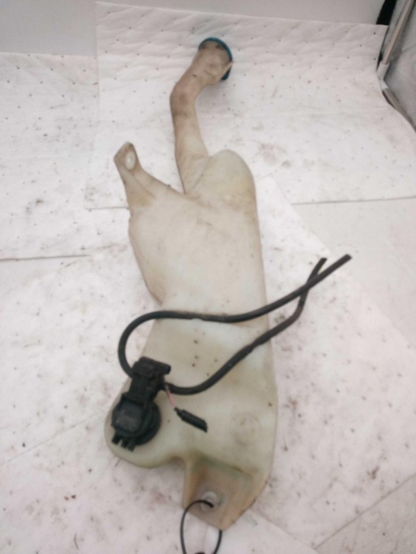 Used Washer Fluid Reservoir fits: 2010 Honda OdysseyGrade B