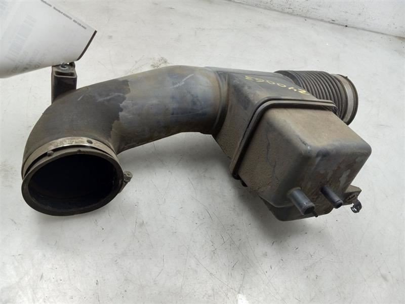 2004 TOYOTA SEQUOIA SR5 4.7L AIR CLEANER RESONATOR TUBE
