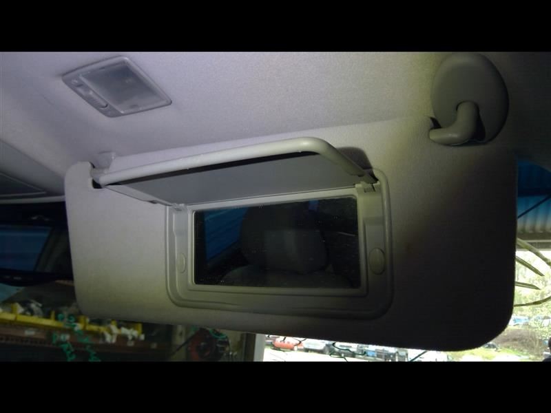 Passenger Sun Visor Illuminated Fits 05-06 LEXUS ES330 1345275