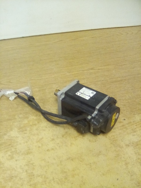 Denso Wave Motor R2AA06040FXPWJM 400W, AC200V, 2.8A, 3000Min
