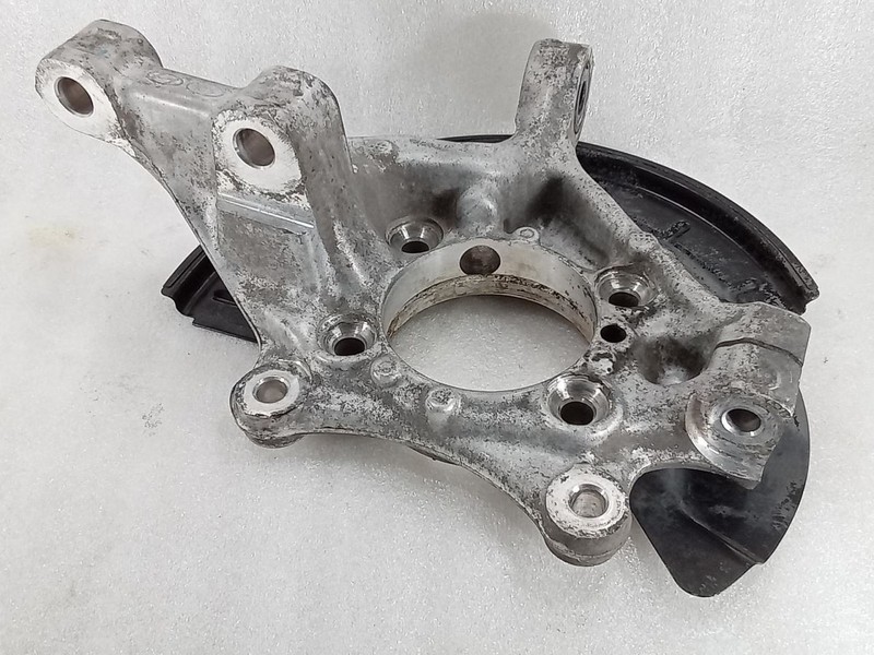 2016-2017 Hyundai Sonata IC 59587 Front Right Side Spindle Knuckle 51700-C2301