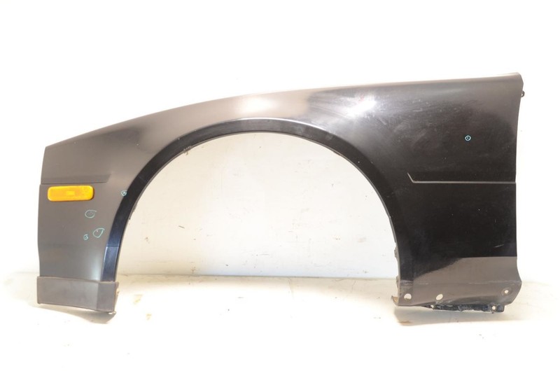 87-89 Nissan 300ZX Z31 2+0 Black Driver Left Front Fender Assembly