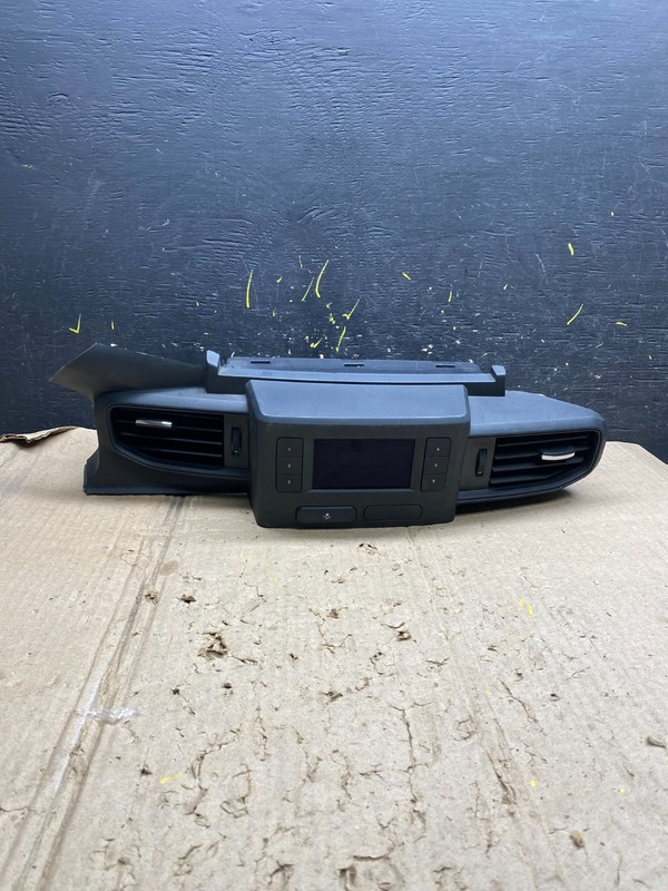 2020 to 2023 FordExplorer Console Radio Display Screen Air Vents Oem X6163 DG