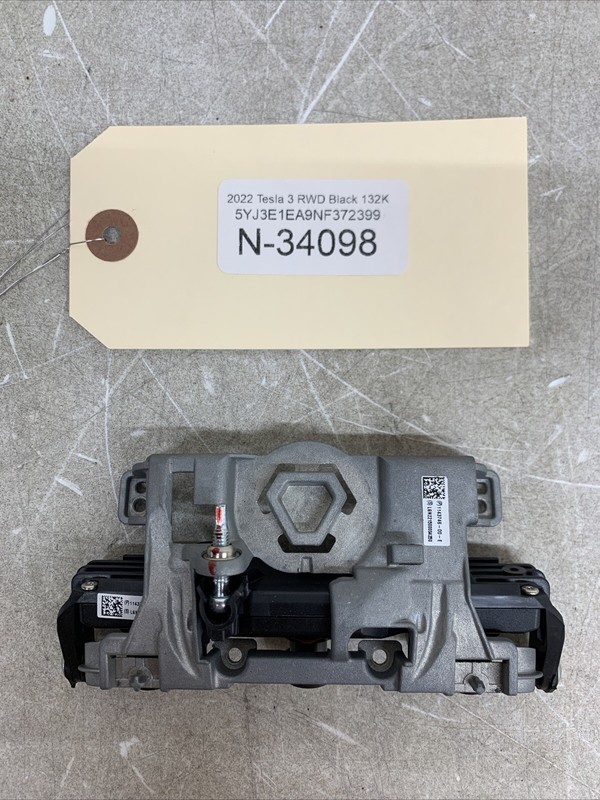 Tesla Model 3 Front Windshield Triple Camera 1143746-00-E 34098 B61