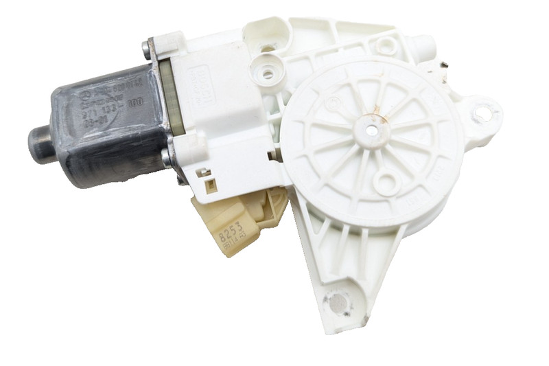 08-16 Mercedes W204 C250 C350 C300 Front Left Door Window Regulator Motor OEM