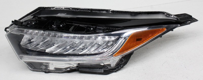 OEM Honda HR-V Left Driver Side LED Headlamp 33150-T7A-A51 Tab Missing