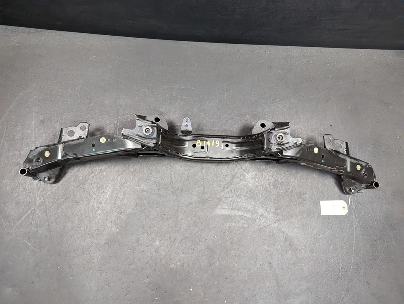Rear Crossmember 2018 BMW X1 33306851560 2017 2019 2020 2021