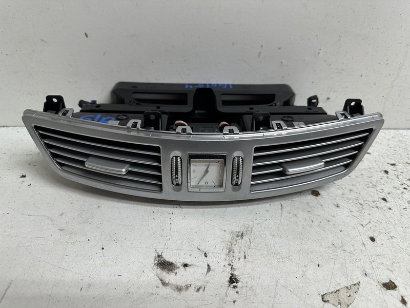 2008-2013 Mercedes S63 AMG Air A/C Heat Clock Vents Dash Bezel Oem