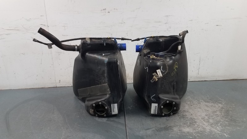 2002 Chevy Corvette C5 Z06 Fuel Tanks / Filler Neck #1548 G1