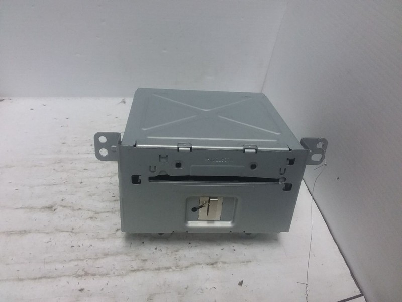 Radio Receiver AM FM CD MP3 VIN P 4th Digit Limited Receiver Fits 15-16 CRUZE