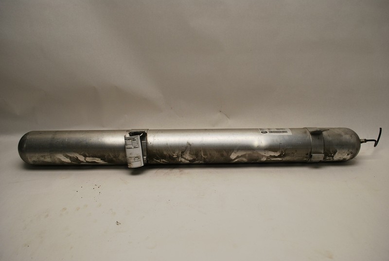 2013-2017 LAND RANGE ROVER 5.0L ACTIVE AIR SUSPENSION TANK RESERVOIR OEM