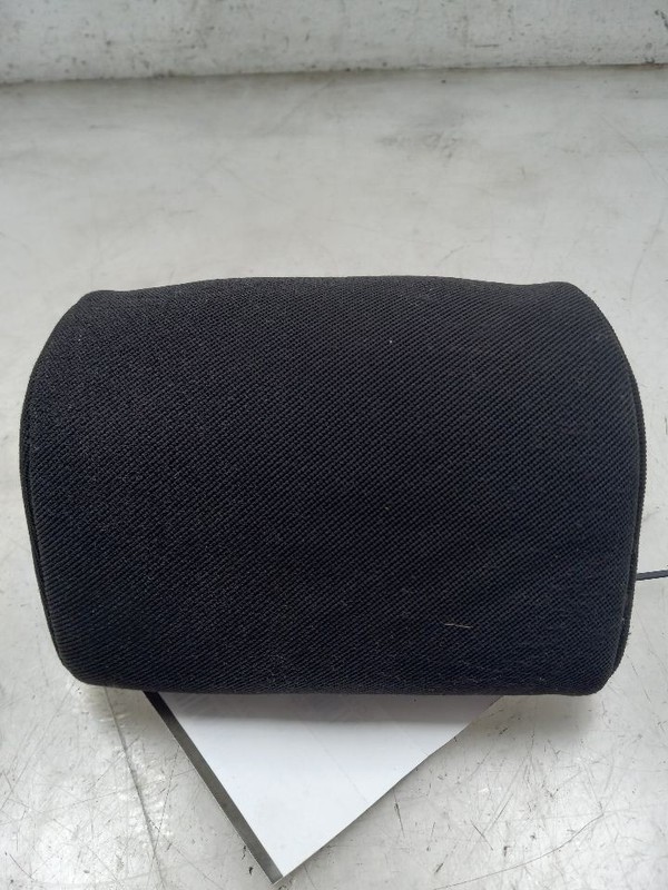 2004 SCION XB 1.5L FWD AT REAR CENTER MOUNTED CLOTH HEADREST