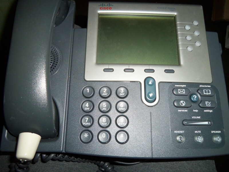 Cisco 7961 IP Phone 0021D8BB3915 w/ Handset, Lot of 6 Phones *FREE SHIPPING*