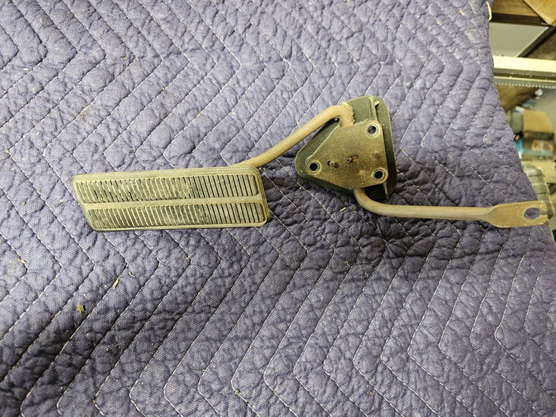 1981-1996 CHEVY VAN GMC VANDURA GAS PEDALG10 G20 G30