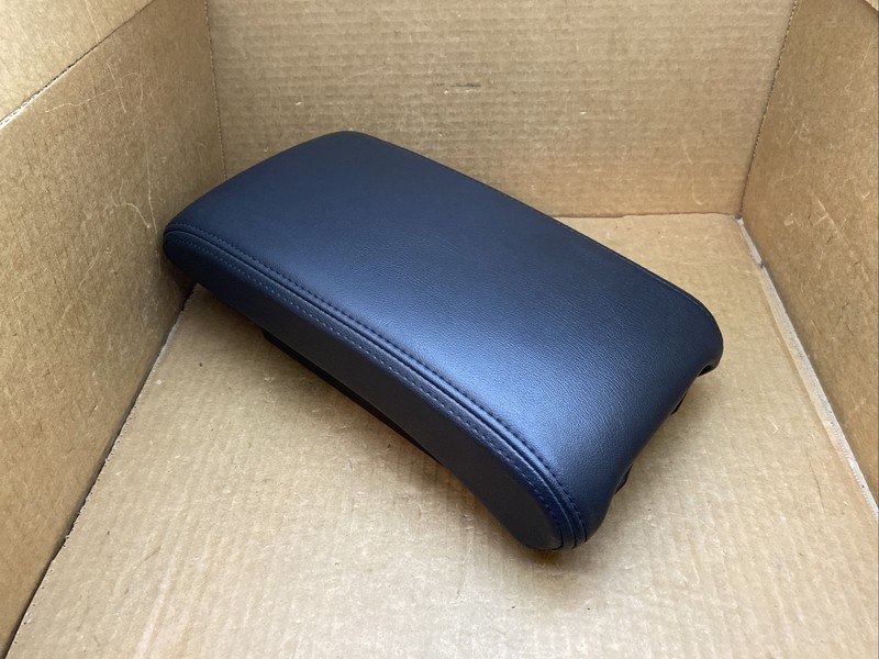 2008-2012 Chevrolet Malibu Center Console Lid Arm Rest Armrest Cover Black OEM