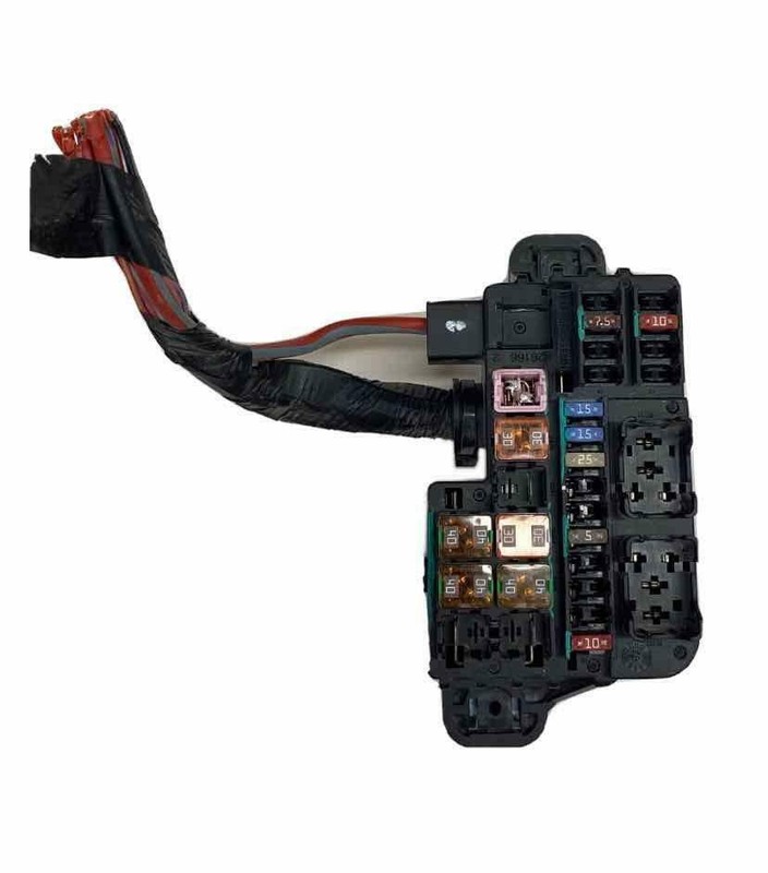 2016 BUICK ENCORE JUNCTION RELAY BLOCK BOX ASSY OEM