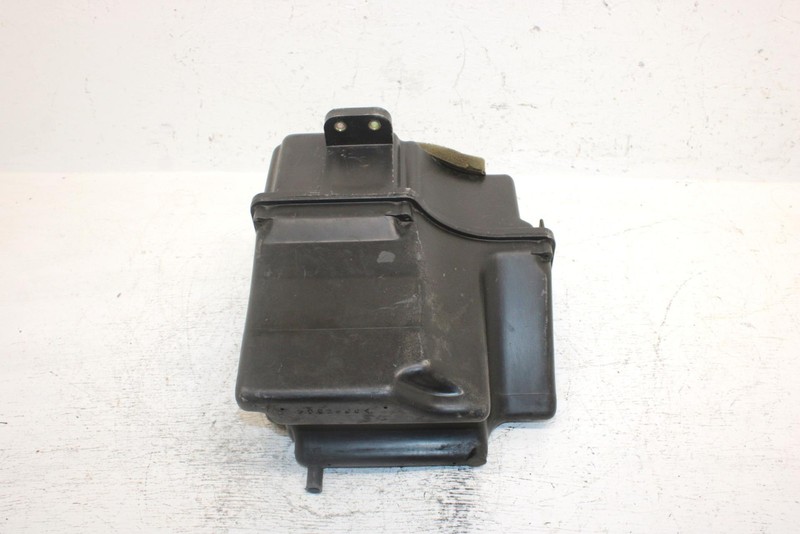 1995 Yamaha Vmax 600 Oem Airbox W/Cover 8AB-14431-00-00 8AB-14441-00-00 SY11