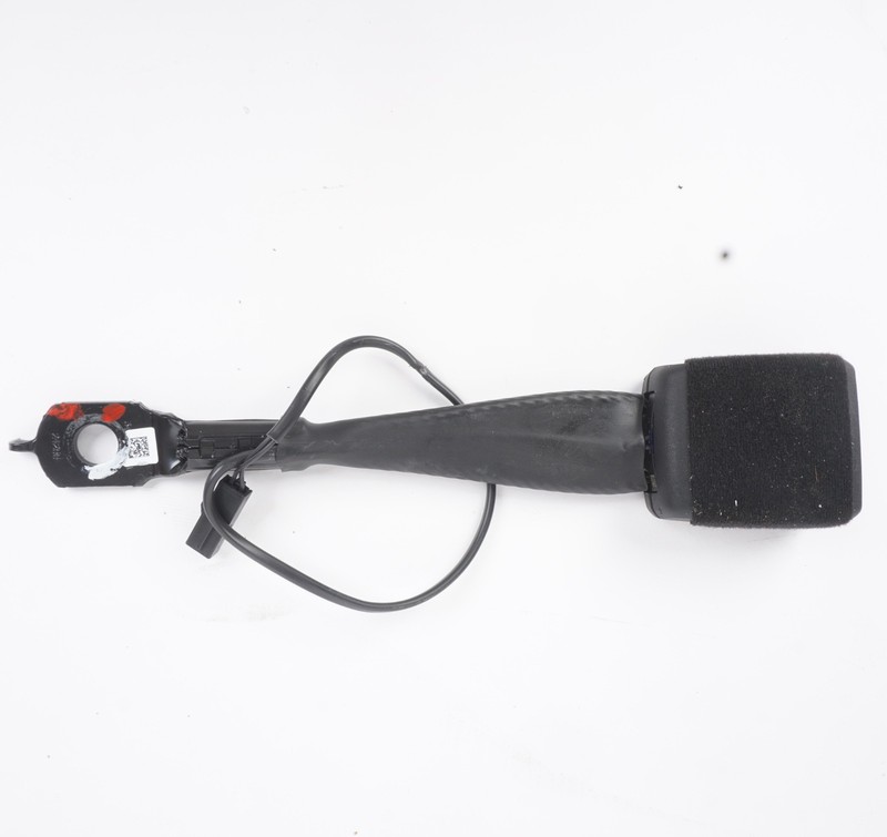 2018 - 2025 Audi Q5 Front Right Side Seat Belt Buckle OEM