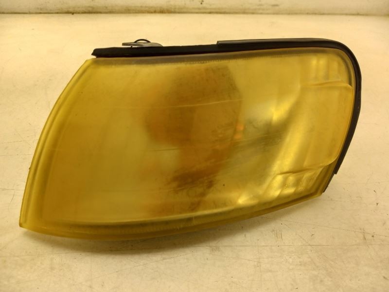 93-97 TOYOTA COROLLA DX DRIVER SIDE TURN SIGNAL LIGHT