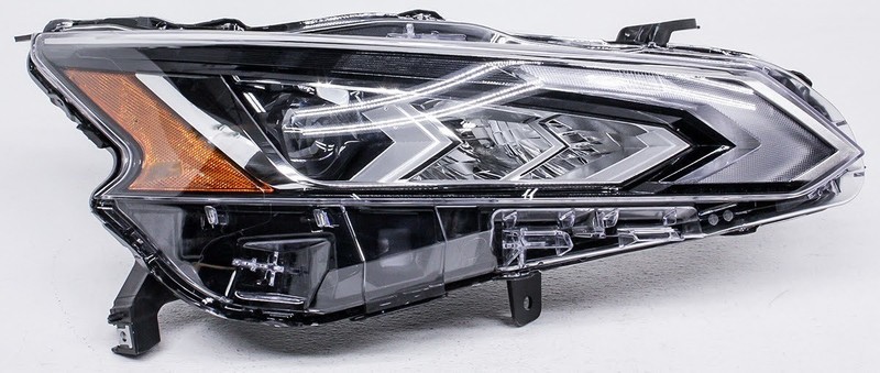 OEM Nissan Altima Right Passenger Side LED Headlamp 26010-6CA6A Chrome Flaw