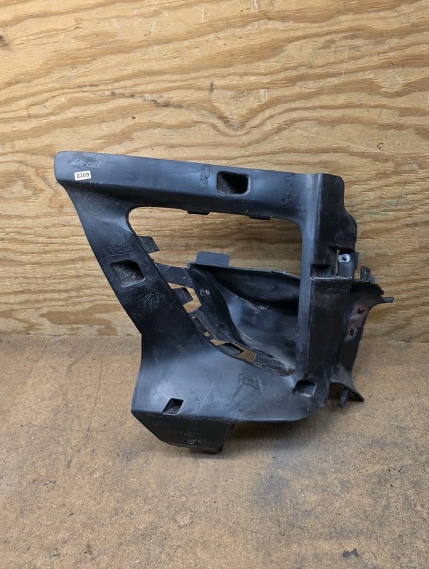 2016 2017 2018 Camaro SS Front BumperOuter Air Duct Bracket Left 84078624 OEM