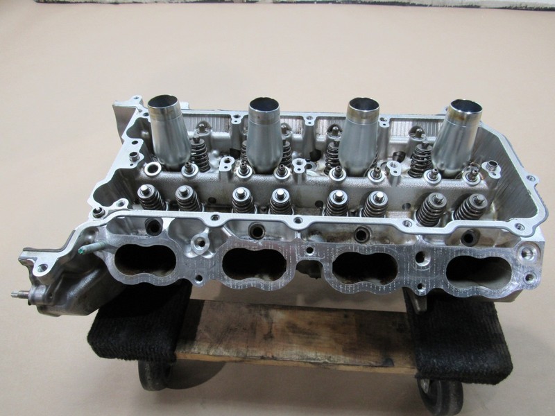 Lexus LS460 2016 4.6L RWD Right Passenger Engine Motor Cylinder Head 13-17 *:O