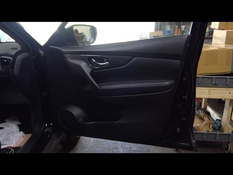 2018 ROGUE Passenger Right Front Door Trim Panel 1623736