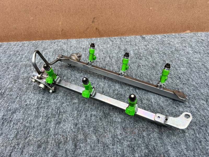 INFINITI Q50 2014-2021 OEM ENGINE MOTOR FUEL RAIL WITH INJECTORS ASSY 3.5L 3.7L