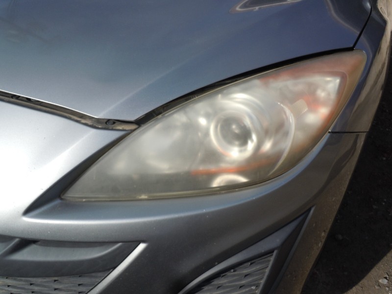 2010-2013 Mazda 3 Halogen Headlight Driver Left LH OEM *CLOUDY*