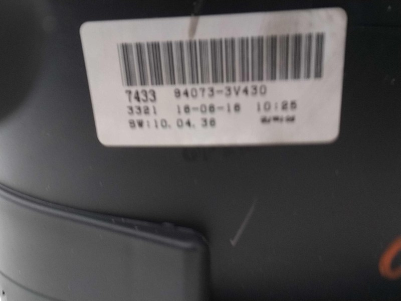Used Speedometer Gauge fits: 2017 Hyundai Azera cluster Limited ID 940733V430 Gr