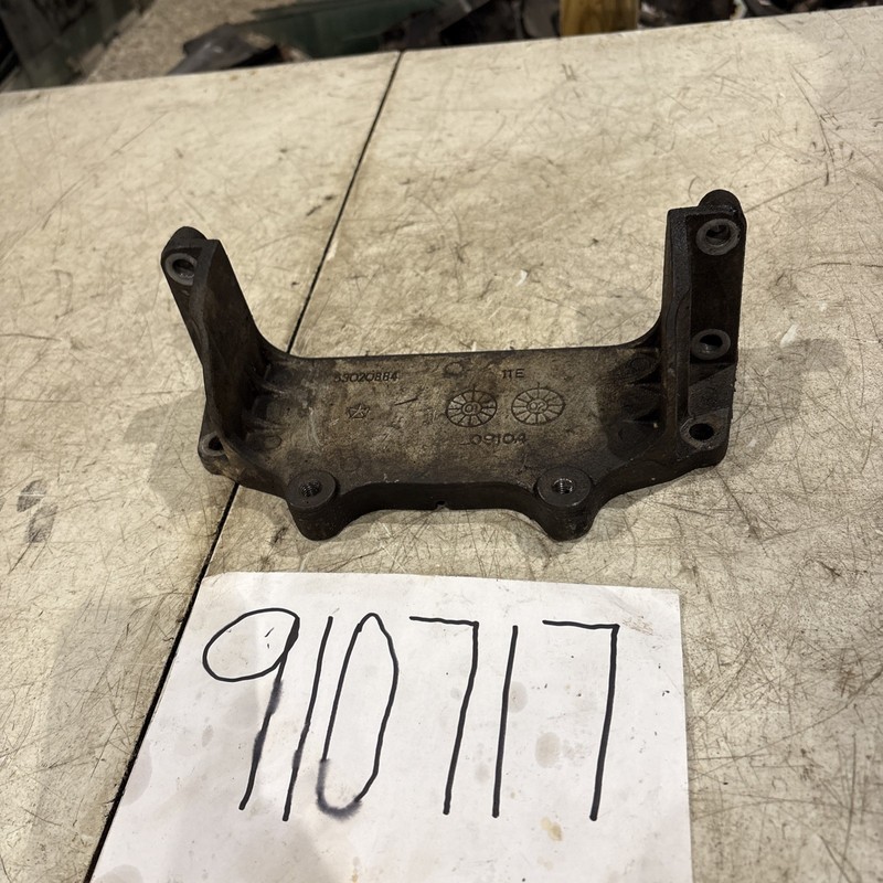 2001 - 2004 Dodge Durango Transmission Dust Cover 53020884 4.7L Magnum V8
