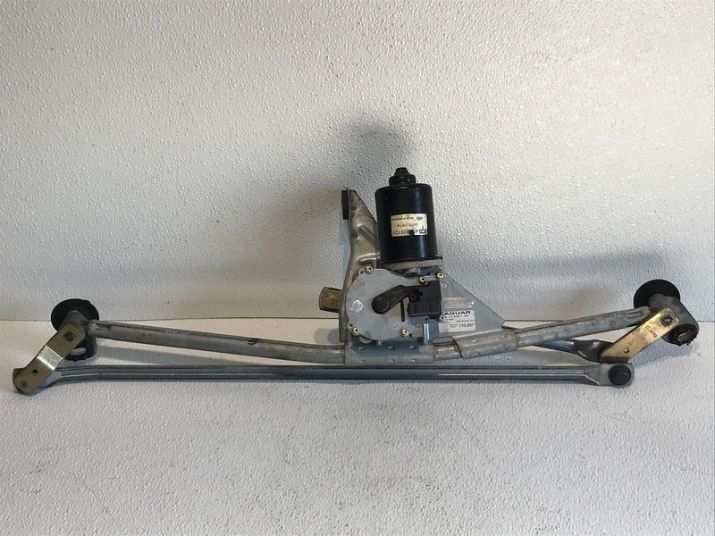 97-06 Jaguar XK8 XKR X100 Windshield Wiper Motor Mechanism OEM GJA8951AF