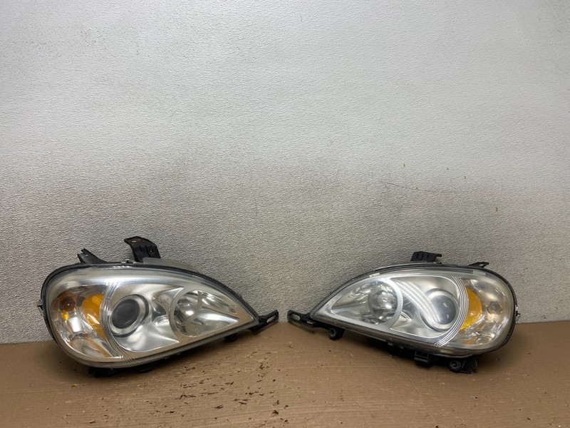 2002 - 2005 Mercedes ML ML350 ML500 Left+Right Side Halogen Headlights AB1572 DW