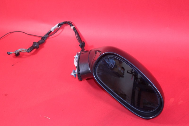 05-13 Chevrolet Corvette C6 RH Passenger Side View Mirror *USED* 25824401