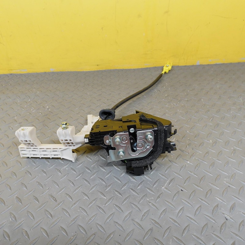 2024-2025 HYUNDAI SANTA FE FRONT RIGHT DOOR LATCH LOCK ACTUATOR OEM 81320P6020