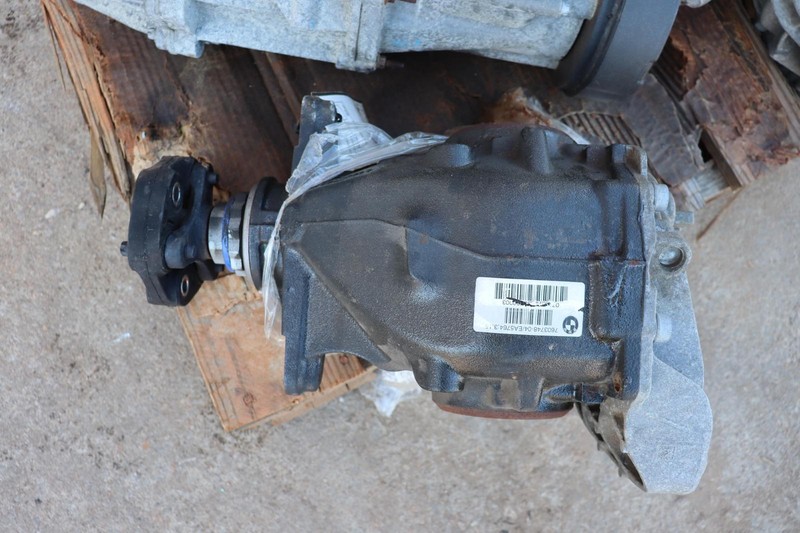 2012-2016 BMW 328I F30 A/T REAR DIFF DIFFERENTIAL AXLE CARRIER 3.15 RATIO OEM