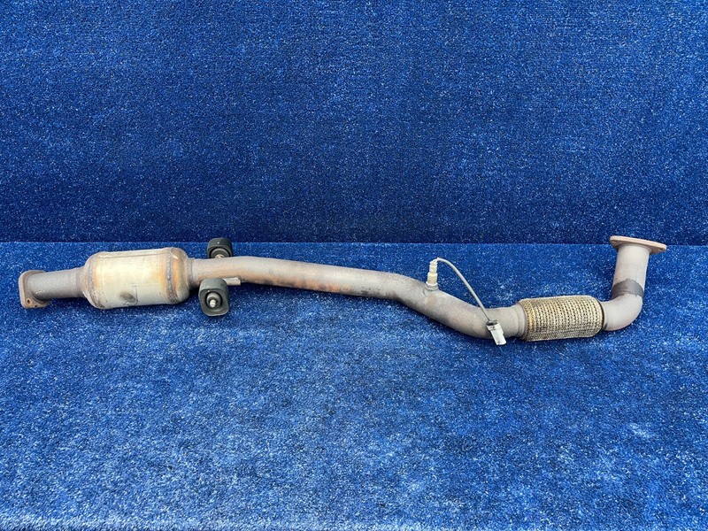 2016–2019 BUICK CASCADA Front Exhaust Pipe w/ Catalytic Converter OEM